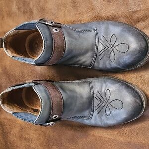 Genuine Leather Western Style Ankle Boots